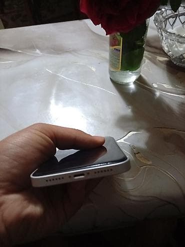 sim nomreler 211: IPhone Xr, Ağ — 6