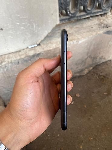 iphone xs pro max: IPhone Xr, 64 GB, Qara, Face ID — 4