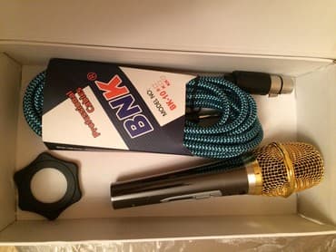 Mikrafon yenidir qutuda Butun mikrafon giriwi olan kalonka musiqi lalafo.az -da Mikrafon yenidir qutuda Butun mikrafon giriwi olan kalonka musiqi