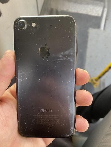 iphone se 2020 kredit: IPhone 7, 32 GB, Space Gray, Barmaq izi — 2