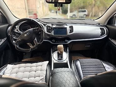 tesla disk: Kia Sportage, ağ rəng, kompakt krossover. Güclü və qənaətcil — 8