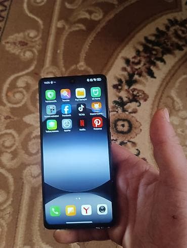 poco telefonlar: Ekrani deyisif aralanif ekrani herseyi isleyir arxasi cart — 1