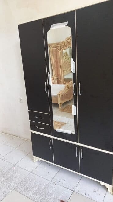 laminat qiyməti: Yeni, Açılan, 3 qapılı Düz dolab, Şifonyer, Azərbaycan — 10