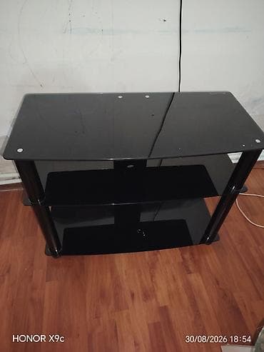 Şüşə TV stendi / media konsolu - Material: qalın temperli şüşələri — 2