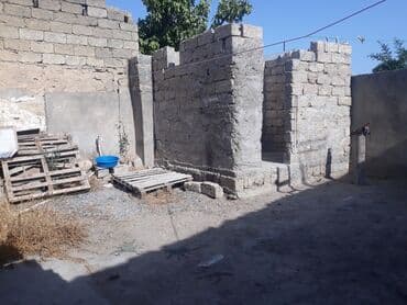 6 ci mikrorayon satilan heyet evleri: 2 otaqlı, 50 kv. m, Kredit yoxdur, Təmirsiz — 4