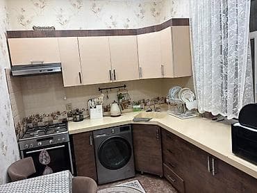 Кухонные гарнитуры: Mətbəx mebeli satılır📍üzəri mərmərdi📍üzerinde aspirator verilir ölçü — 1