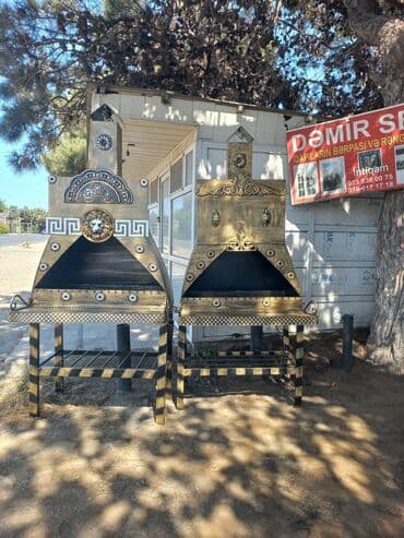 Bu manqal, ətrafına gözəl dekorativ elementlər əlavə edilmiş möhkəm