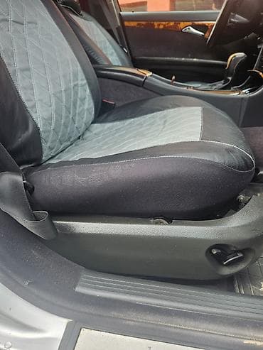 mercedes e: Mercedes-Benz E-Class W211 sedan, gümüşü rəng. - Kuzov: 4 qapılı — 6