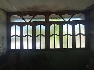 Taxta çərçivəli dekorativ şüşə pəncərə bloku - Material: kütləvi