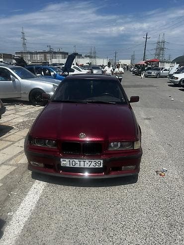 chery a 21: BMW 4 series: 1.8 l | 1995 il Sedan — 3