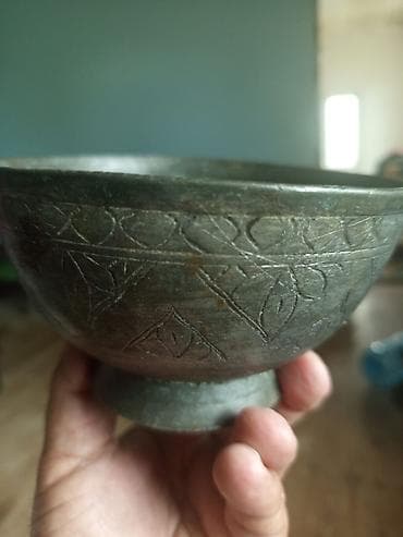 Əntiq əşyalar: Antik metal məcmeyilər və qısa qılınc dəsti çox dəyərli bir əsyadi — 1