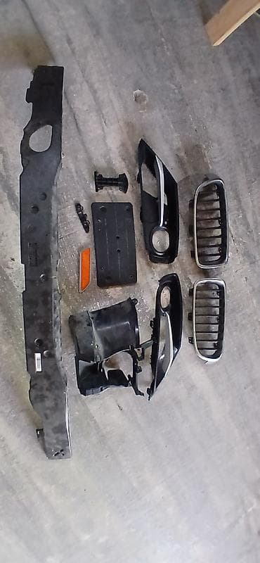 BMW üçün ön hissə ehtiyat hissələri dəsti Tərkib: - 2 ədəd radiator
