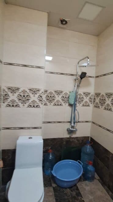 yasil dere əlim yandida satilan ev: 3 otaqlı, 92 kv. m, Orta təmir — 11