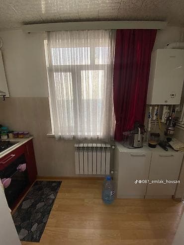 gozel baki mtk ev satilir: Hövşan qəsəbəsi. 9/9 mərtəbə, 2 otaqlı mənzil. Planlaşdırma: - Geniş — 6