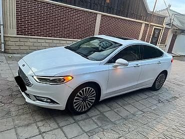 Ford Fusion: 2 l | 2018 il 124000 km Sedan