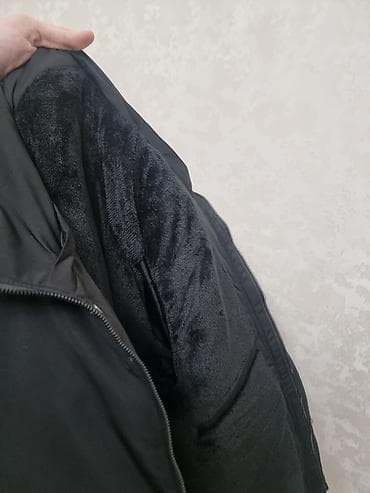 kurta: Kişi üçün qara rəngli qış parkası M razmerdir mənim boyum 1.76 olduğu — 2