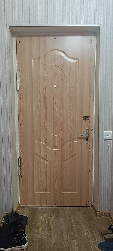 qapi: Satılır – Metal giriş qapısı (90×200 sm) Təmiz və səliqəli istifadə — 2