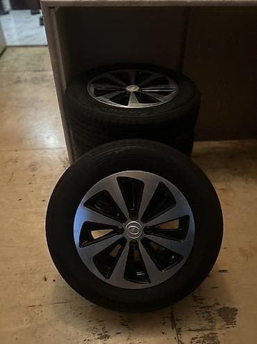 İşlənmiş Disk təkər 195 / 65 / R 15, 5 Boltlu