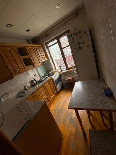 qurtulus 93 kiraye: İceri sehər Elimler metrosunun yaxınlığında Nərimanov heykəlinə yaxin — 2