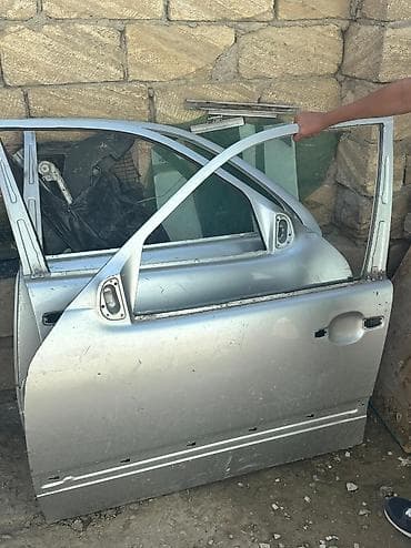 bmw e36 stop: Məhsul: Avtomobil qapısı (ağ/gümüş rəng) Təsvir: - Tam metal korpus — 1
