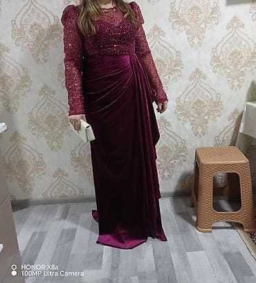 1ci dəfə geyinilib satılır