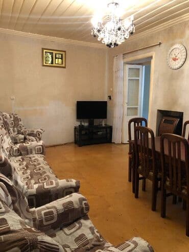 qaracuxurda ev: 120 kv. m, 3 otaqlı — 1