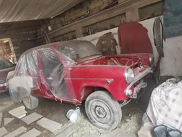 moskviç: Klassik sovet istehsalı “Moskvich 407” kuzovlu avtomobil. Butun — 1