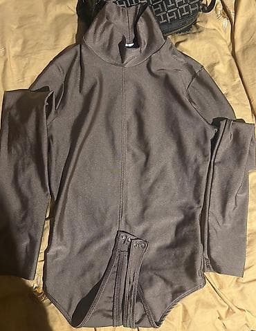 Qadın bodisi – uzunqol, yüksək yaxalı - Rəng: tünd boz/qrafit - Model