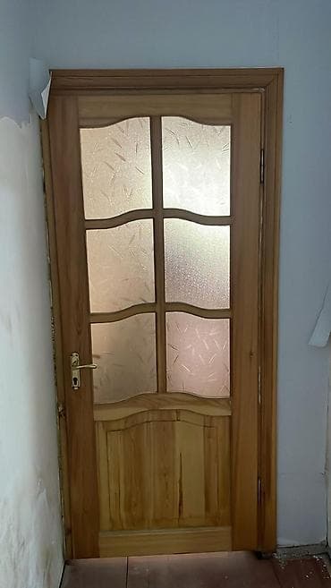 qapi taxda: İşlənmiş Giriş qapısı 90x205 sm Ünvandan götürmə — 2