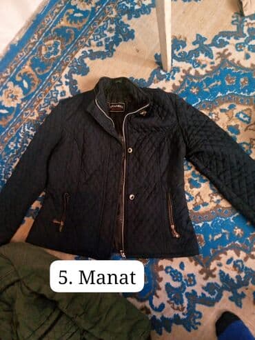 drap palto: Qadın geyimləri paketi 1) Qırmızı don – 30 manat - Dizə qədər, uzun — 4