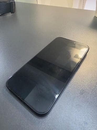 macbook pro 17: IPhone 15 Plus, 256 GB, Qara, Face ID — 2
