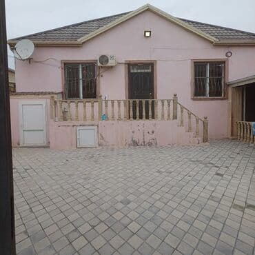 berdede ev: Satış üçün həyət evi - Həyətyanı sahəsi: geniş, daşla döşənmiş həyət — 2