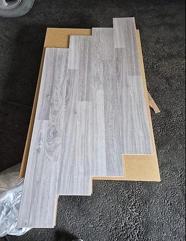 Laminat döşəmə paneli – boz/boz-meşə naxışlı - Material: laminat