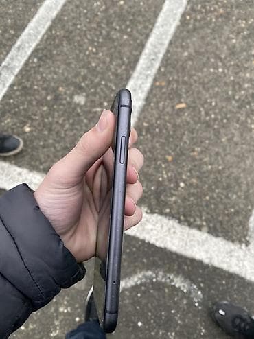 iphone 7 plus korpus: IPhone 11, Qara, Face ID — 3