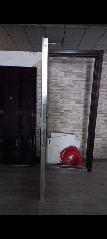 plastik qapılar işlənmiş: İşlənmiş Giriş qapısı 90x230 sm Zəmanətsiz, Ödənişli quraşdırma, Ünvandan götürmə — 4