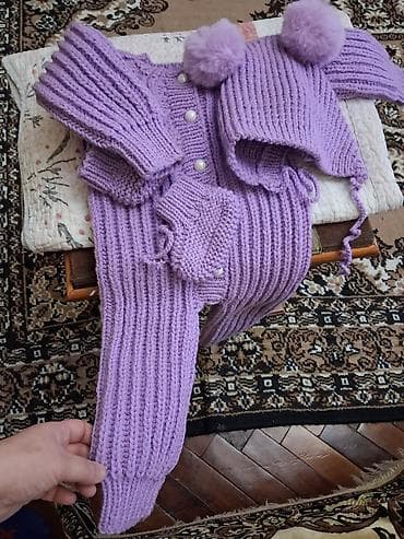 Bənövşəyi rəngdə, əl işı toxunuşlu körpə dəsti.Türkiyə istehsali