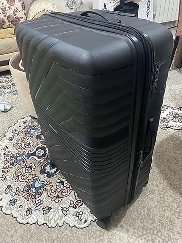 Чемоданы: Böyük ölçülü sərt korpuslu səyahət çamadanı yenidir istifade olunmayıb — 1