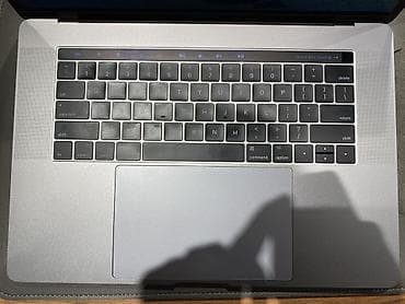 macbook satisi: İşlənmiş Apple MacBook, 15.4 ", Intel Core i7, 256 GB, Ünvandan götürmə — 9