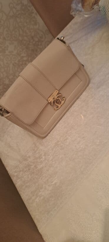 qizilin qiymeti 2022: Əl çantası, İşlənmiş — 2