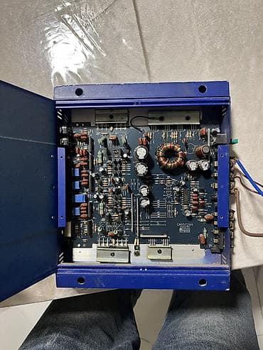 ikinci el apple 14: Blaupunkt GTA 270 avtomobil gücləndiricisi - Model: GTA 270 - Tip — 2