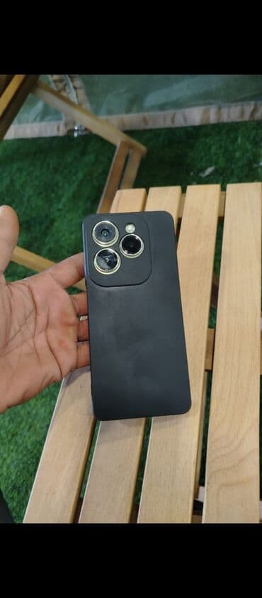 veb kamera: Infinix Note 40 Pro, 256 GB, rəng - Qızılı, Face ID — 2