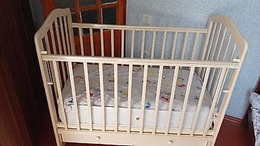 Oğlan və qız üçün, İşlənmiş, Dördbucaq, Beşik, Dəst ilə, Matras ilə, Yellənmə mexanizm ilə — 2