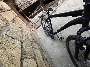 velosiped kameri: Dağ velosipedi – 26” - Rəng: mat qara - Çərçivə: hardtail, alüminium — 5
