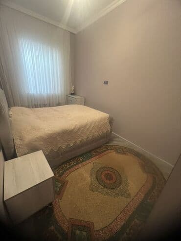 memar ecemi kiraye: 4 otag - Zal: Geniş və işıqlı otaq, kristal lüstrlü asma tavan — 17