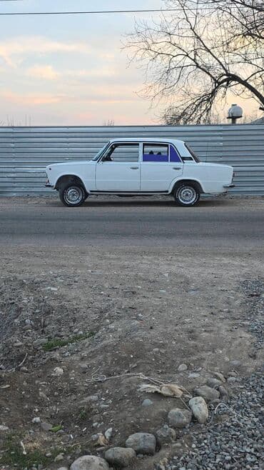 Digər nəqliyyat: VAZ (LADA) 2101: 1.7 l | 1987 il 978564 km Sedan — 7