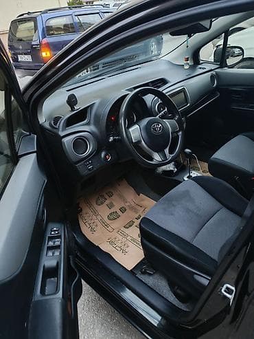 mini cooper 2019 qiymeti: Toyota Yaris: 1.3 l | 2012 il Hetçbek — 2