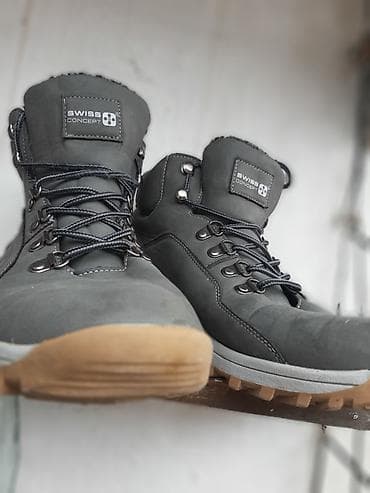 qış botları: "Swiss Concept" qış ayaqqabıları. Materialı yumşaq nabukdur. İçərisi — 4