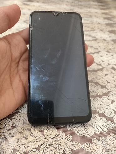 xiomi note 10: Xiaomi Mi Play, 64 GB, rəng - Mavi, 
 Qırıq — 2