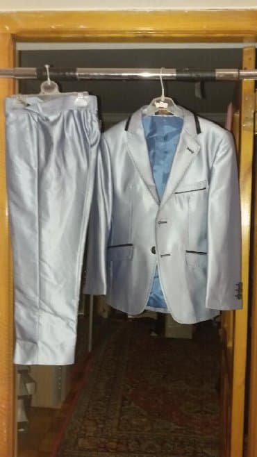 horumcək adam paltari: 5 6 yasli usaq ucun kostyum.1 defe geyinilib oz kicik toyunda — 1