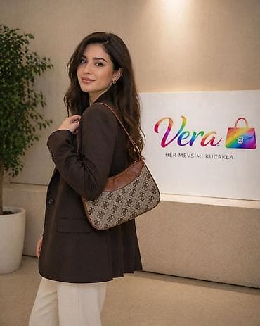 sumkalar instagram: Çiyin çantası, Guess, Yeni — 2